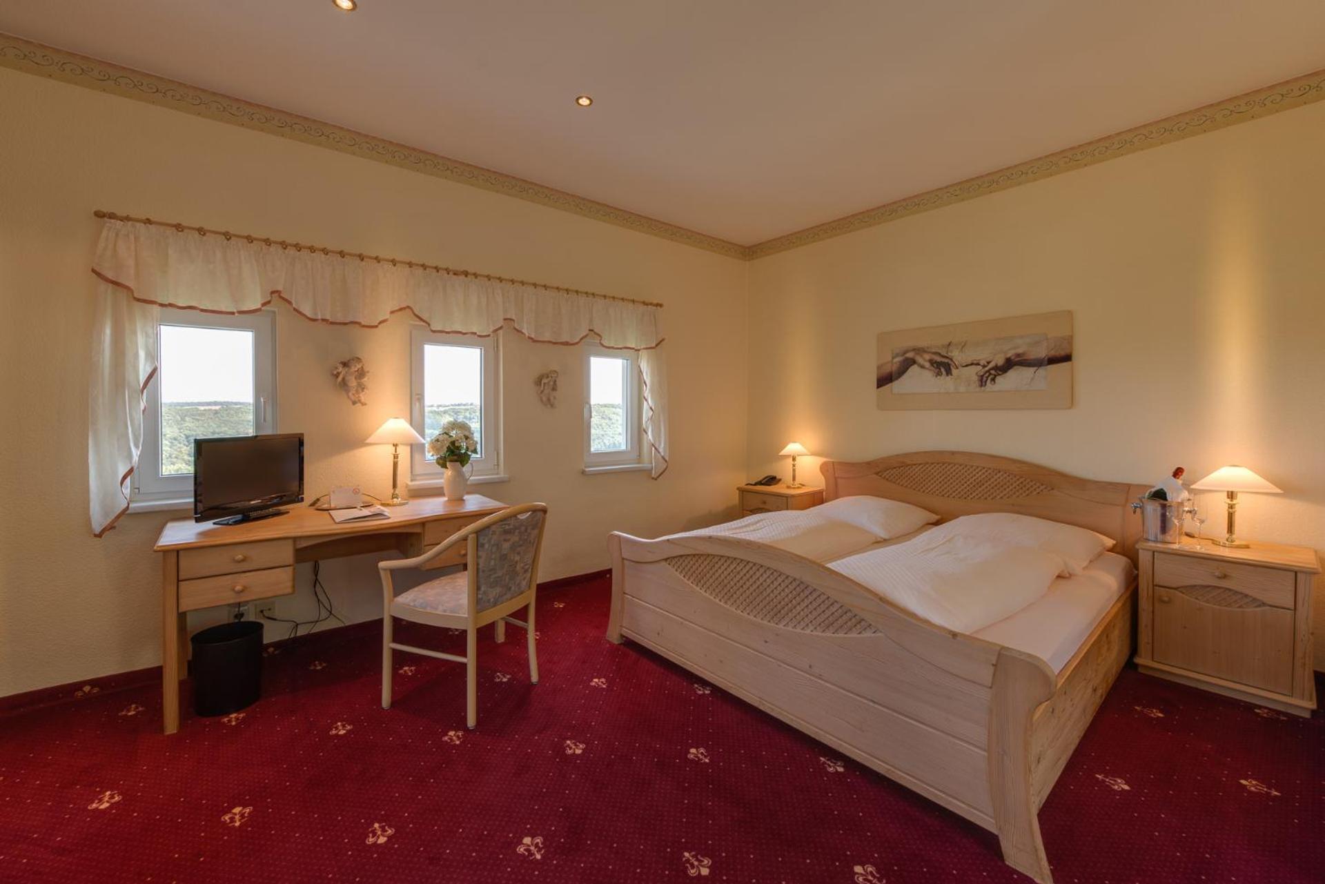 Berghotel Wilhelmsburg Bad Kosen Værelse billede